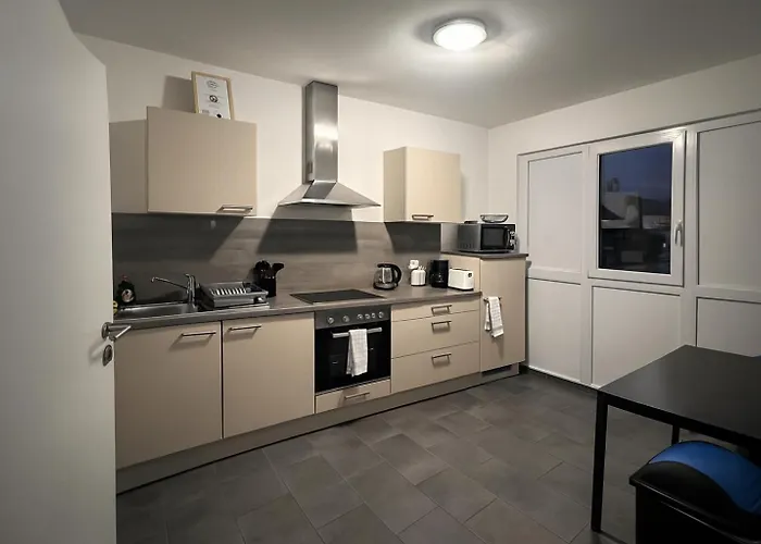 Work & Travel シャレー *